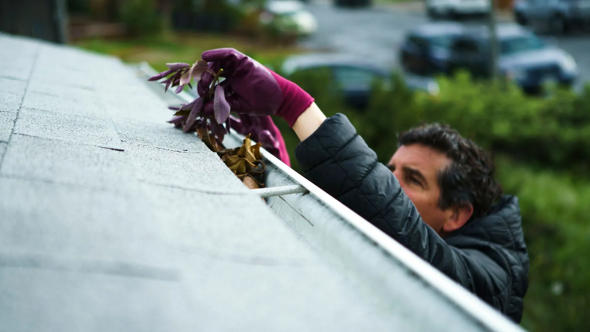 rain-gutter-cleaning-falls-church-va-essential-protection