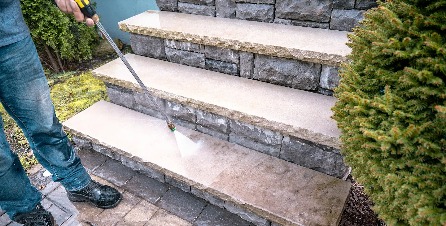 patio-walkway-cleaning